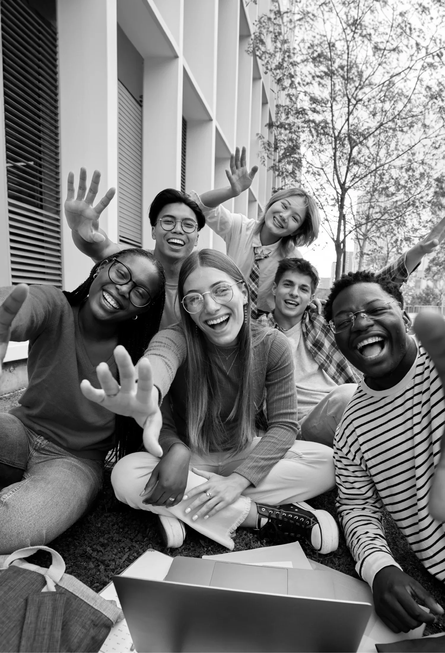 Estudantes FINSP reunidos em ambiente acadêmico